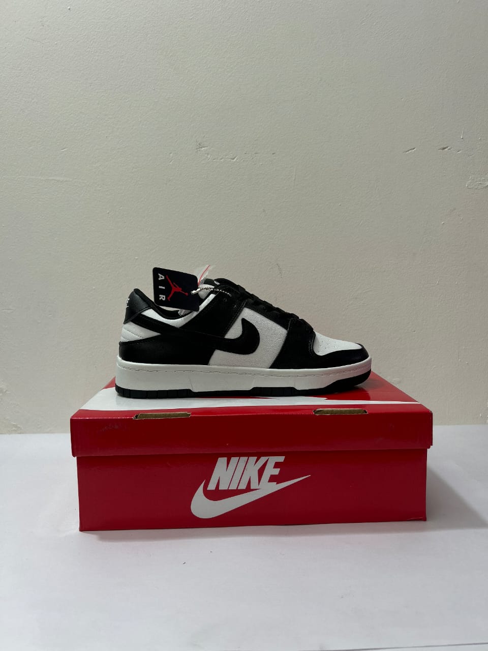 Nike Dunk Low Retro Sneakers